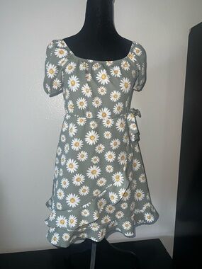 Emma & Elsa Daisy Green Spring Floral Faux Wrap Girls Dress Ruffle Hem Size 14